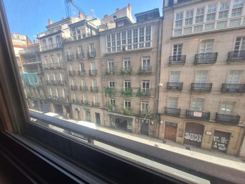 AMPLIO PISO CENTRO OURENSE