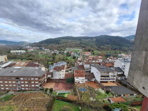 PISO AMPLIO MUY LUMINOSO EN RIBADAVIA