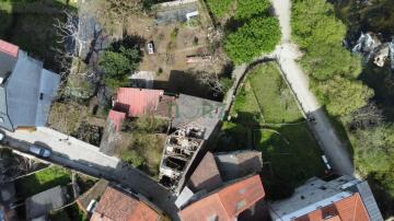 PARCELA  URBANIZABLE  RIBADAVIA